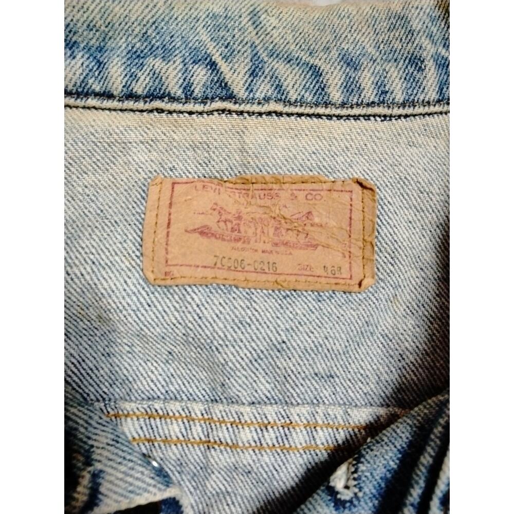 Vtg Levi's Denim Jacket Original Artwork Face Heart Lady Size 46R Made In USA - Picture 5 of 9